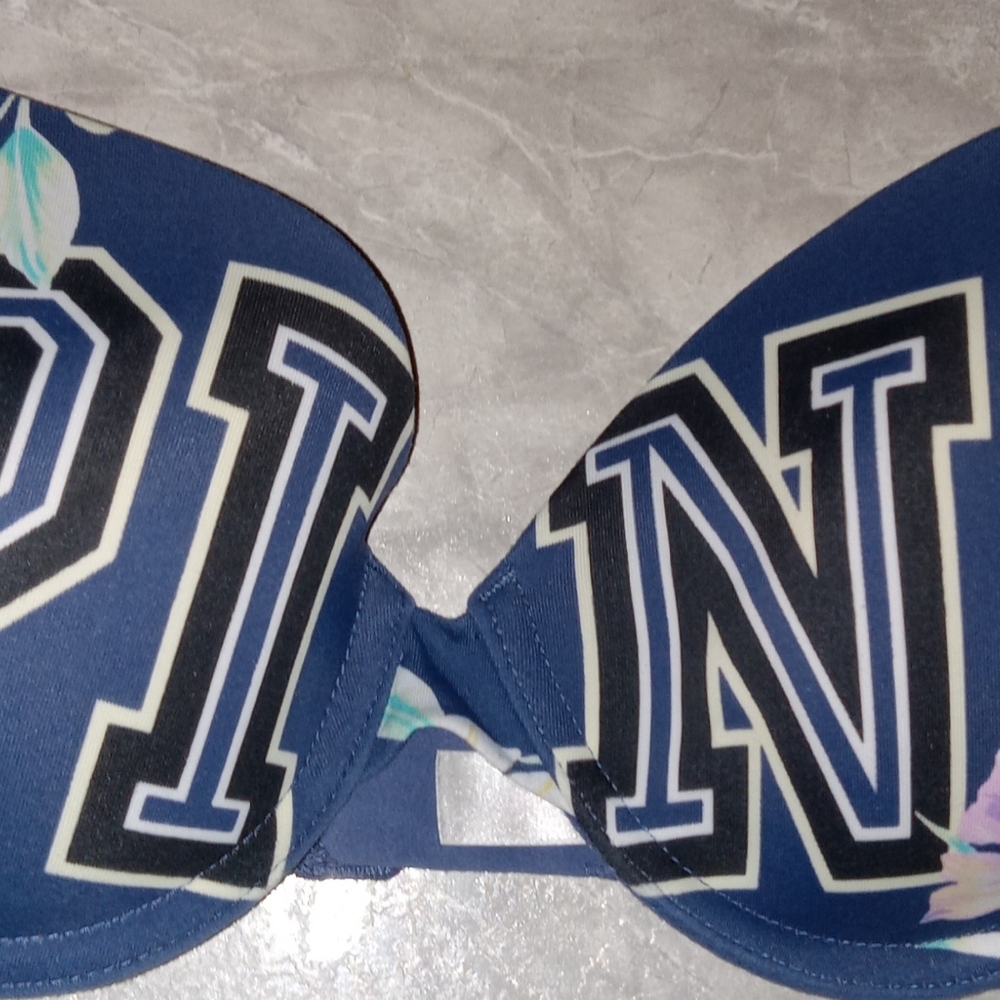 Pink by Victoria's secret where everywhere lightly lined 32C logo bra - Picture 3 of 7